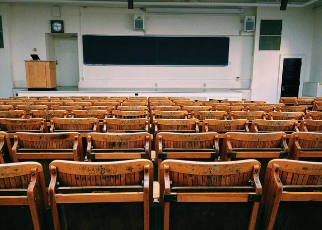 コロナ 大学